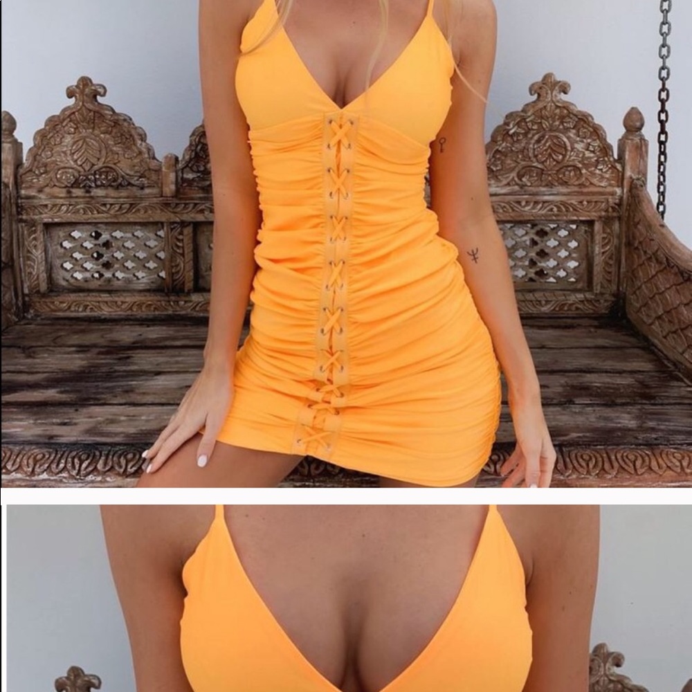 Tiger Mist Beautiful color orange dress